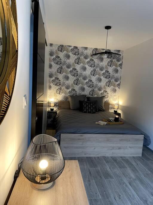 Bel Appartement Sur Cour Plein Centre Ville Et Parking Moulins  Ngoại thất bức ảnh