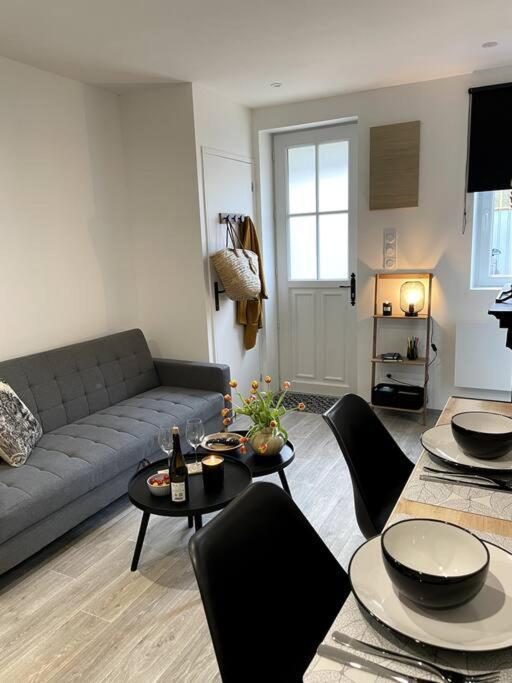 Bel Appartement Sur Cour Plein Centre Ville Et Parking Moulins  Ngoại thất bức ảnh